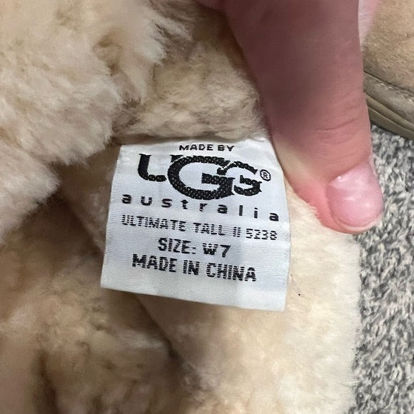 UGG boots - Picture 6 of 6